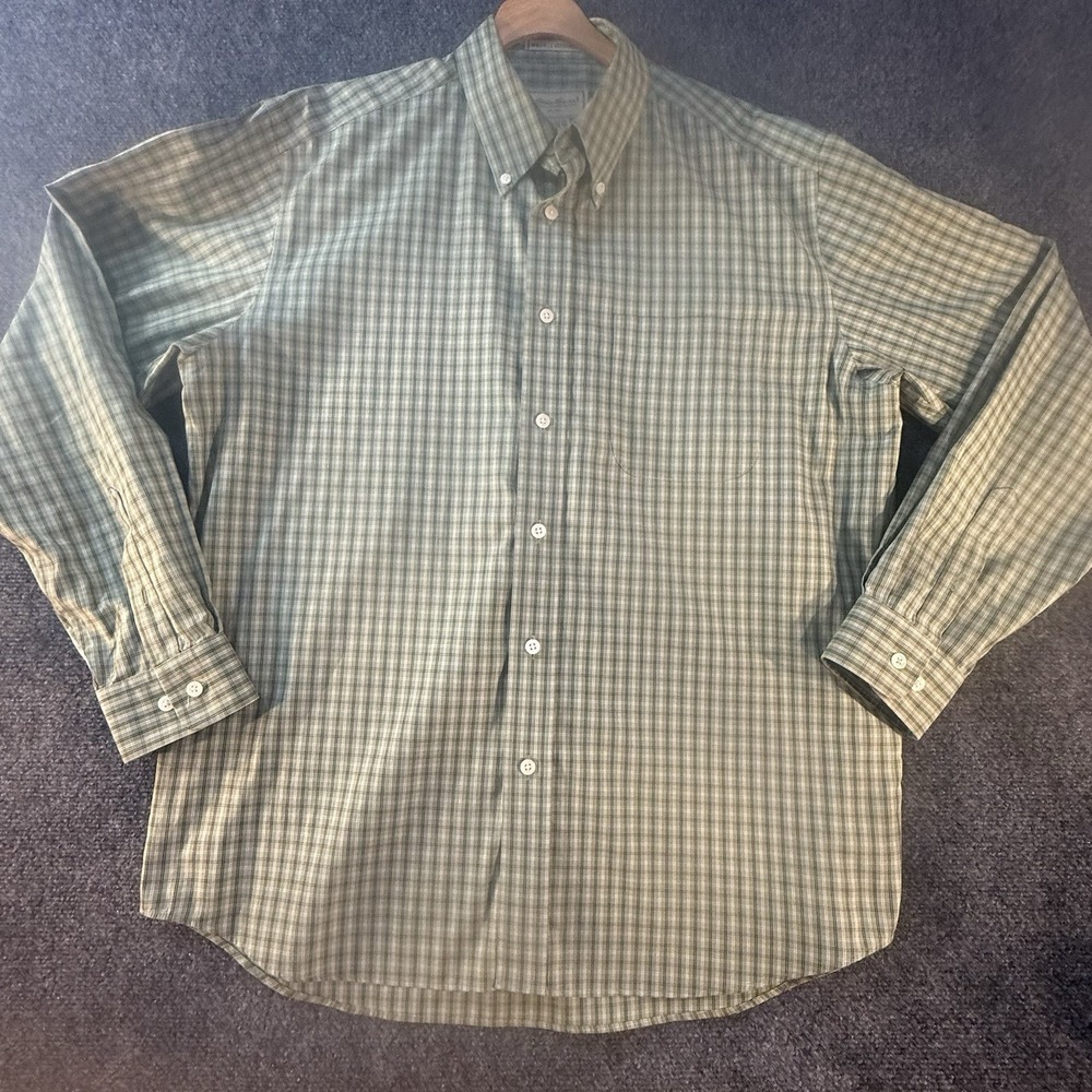 Eddie Bauer Shirt Mens M Green Plaid Wrinkle Resistant Button Down Cotton Long